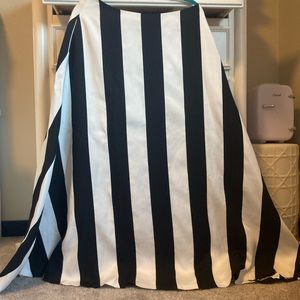 Belle Badgley Mischka black and white skirt